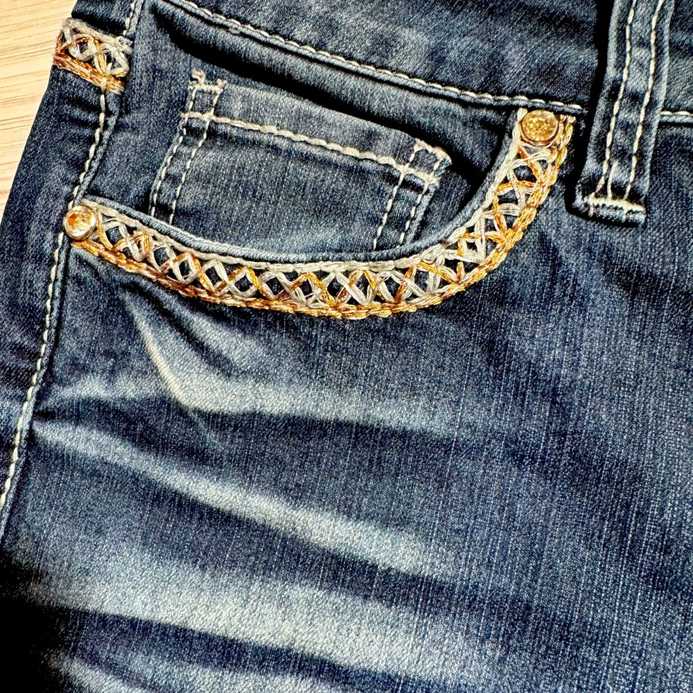 Warehouse One Mid Rise Capris -Size 27 - Picture 11 of 12